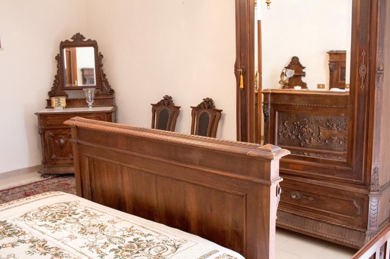 Bed and Breakfast Il Mughetto Celano Exterior foto