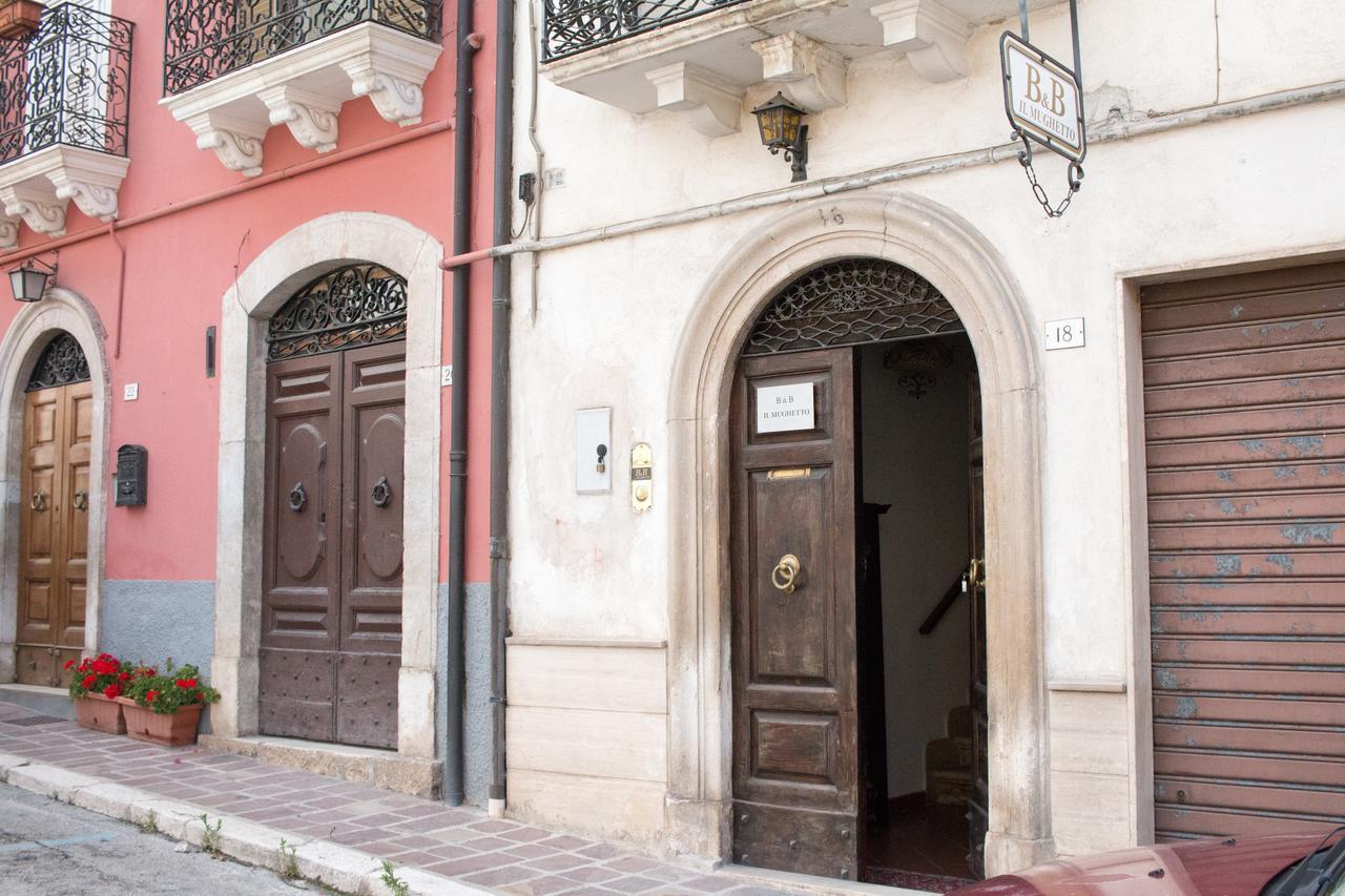 Bed and Breakfast Il Mughetto Celano Exterior foto