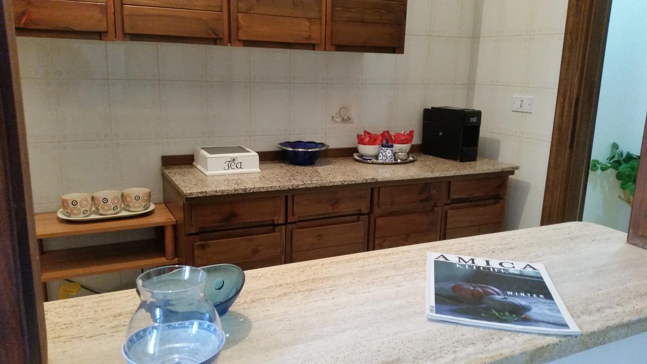 Bed and Breakfast Il Mughetto Celano Exterior foto